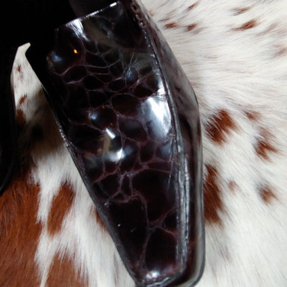 Fabulous Croc look Leather Heels - Picture 2 of 5